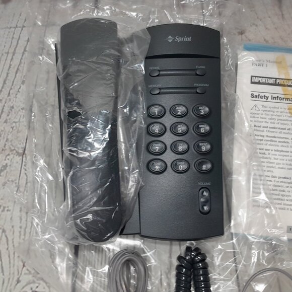 Sprint RadioShack Amplified Handset Telephone 43-5202 Graphite - Picture 3 of 11